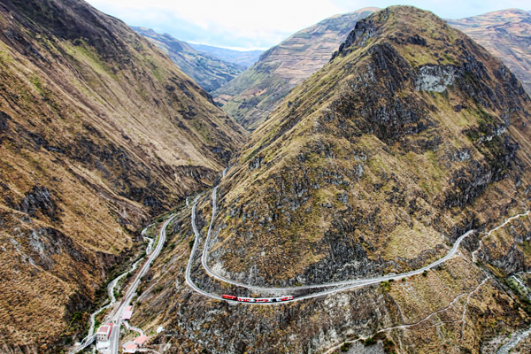 Devil's Nose train