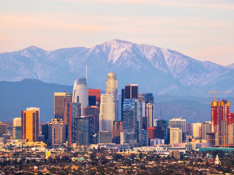 Los Angele skyline and San Gabriel mountains